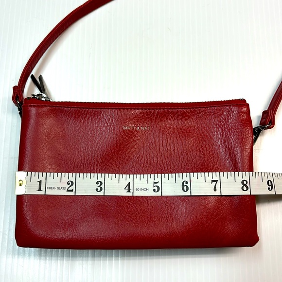 MATT & NAT Triplet Loom Vegan Leather Crossbody Bag in Coral Red. - Picture 12 of 14